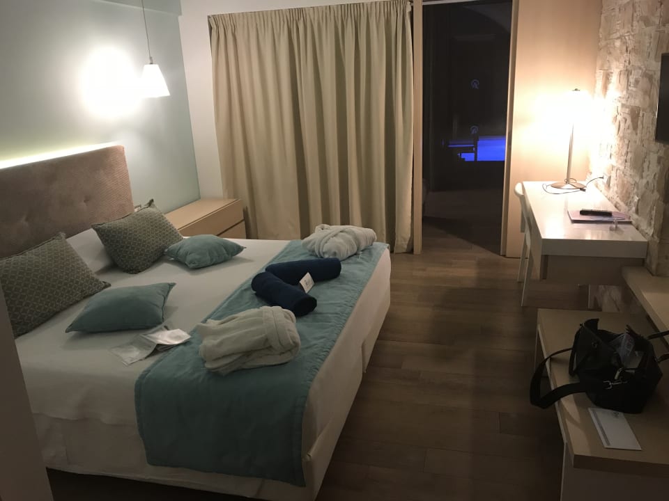 Zimmer alltoura Club Hotel Porto Angeli Beach Resort