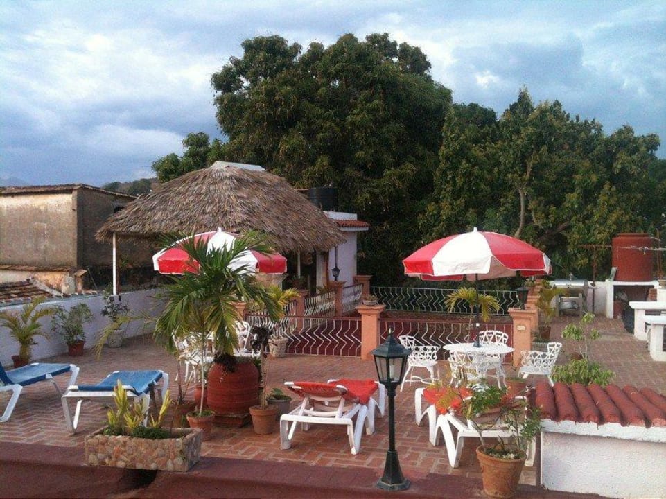 Terraza Hostal buri y Nesti Hostal Buri y Nesti