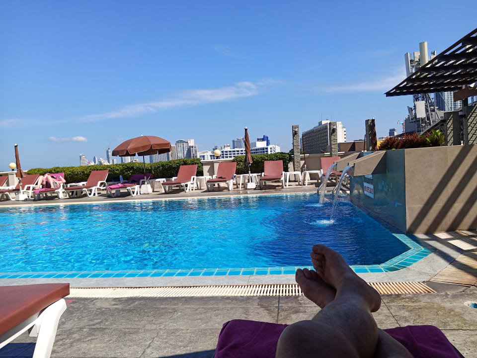 Pool Hotel Flipper Lodge