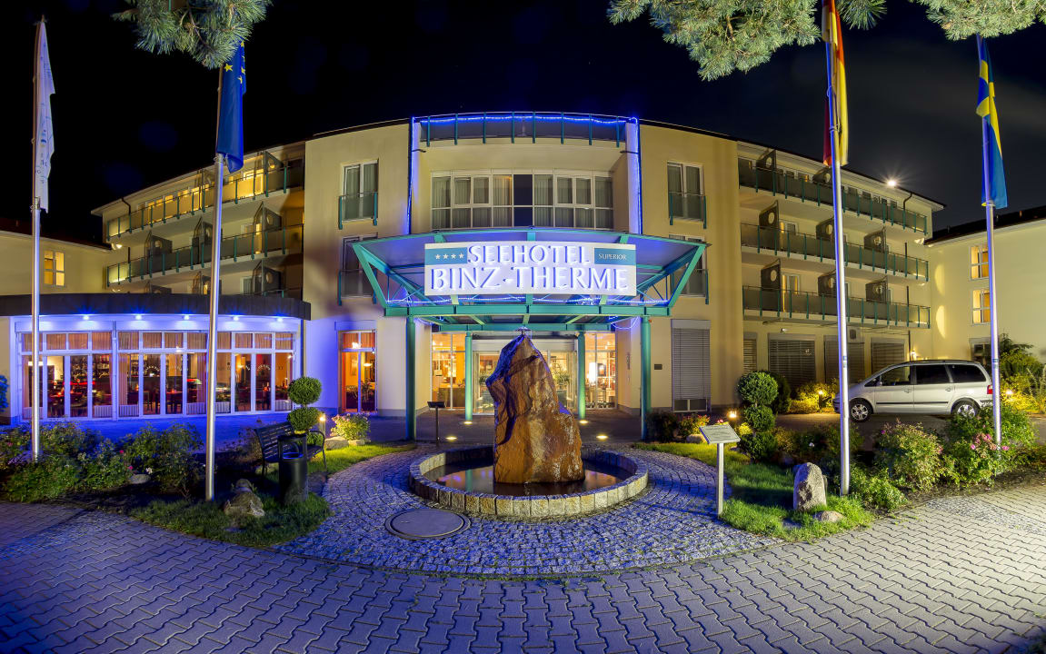 Hoteleingang Dorint Seehotel Binz-Therme Binz/Rügen