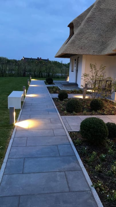 Außenansicht Hotel Reetdachhaus Gräftendiek Drei