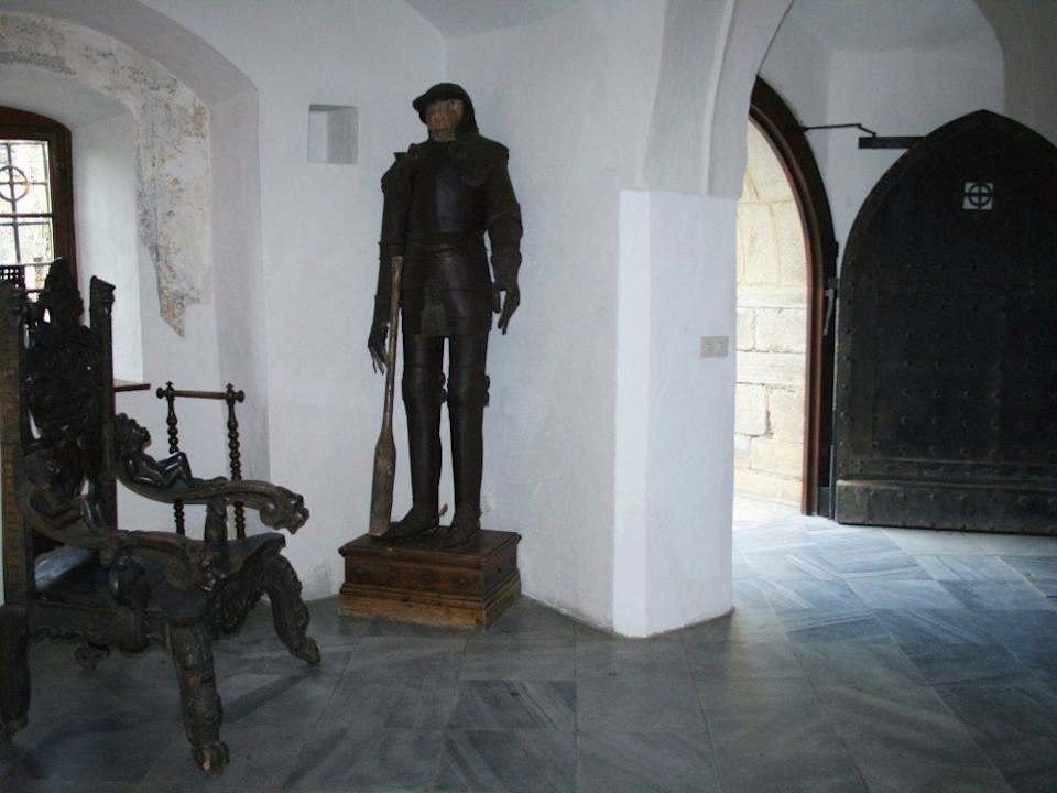 Ritterrüstung, Eingangstor Hotel Burg Oberranna