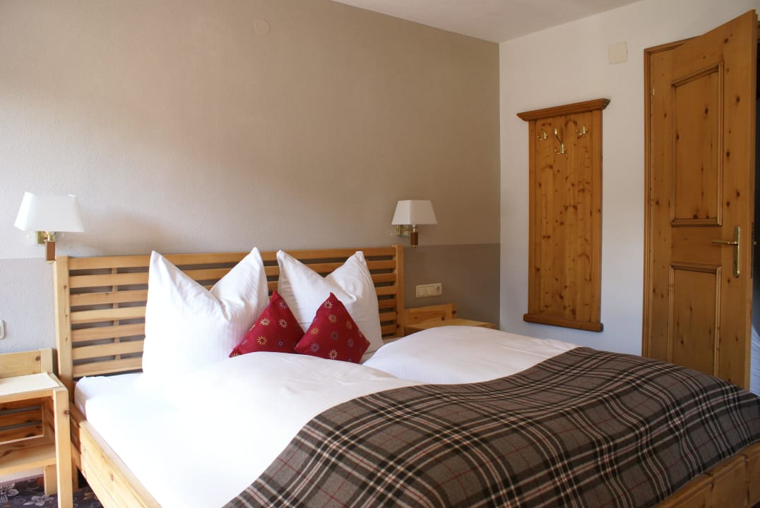 Zirbenzimmer Hotel Gasthof Zum Goldenen Löwen