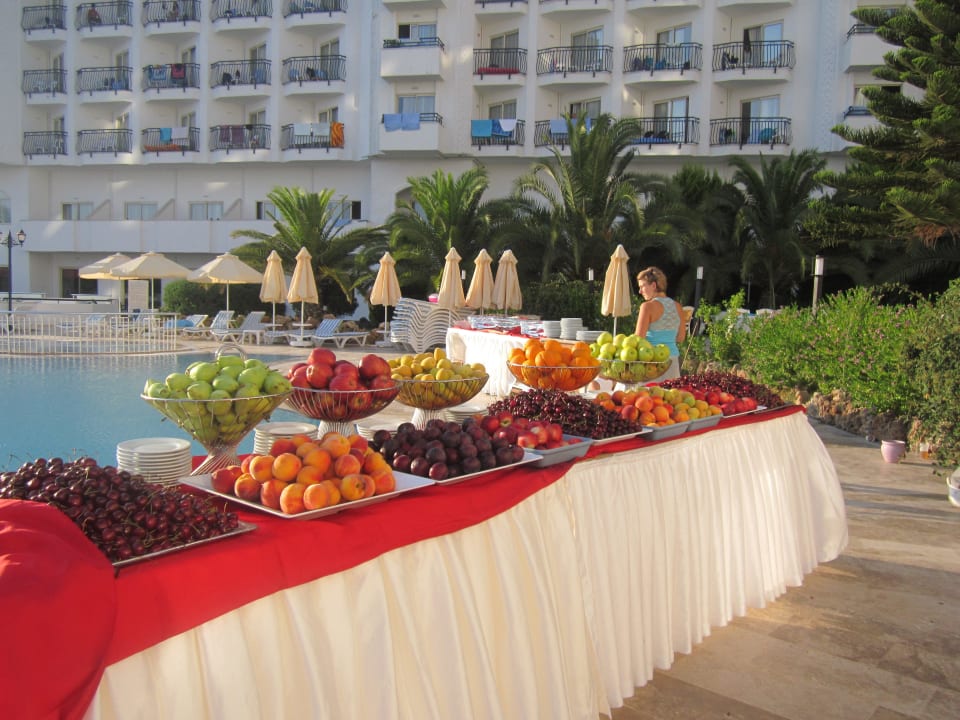 Abendesse Serenis Hotel