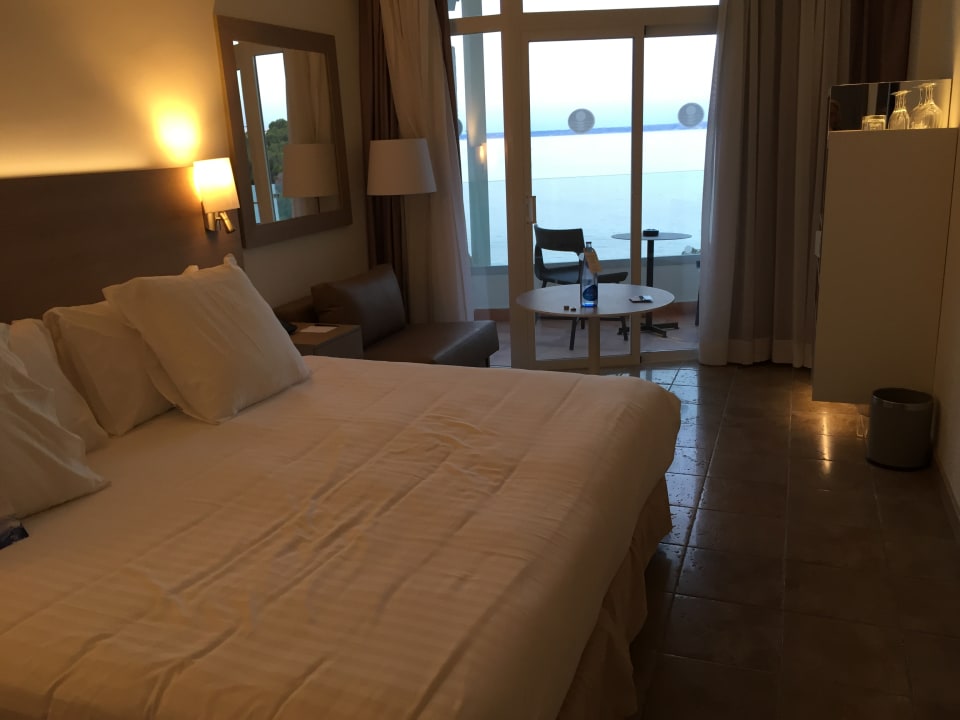 Zimmer Meliá Calviá Beach