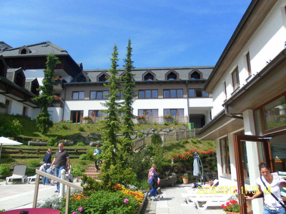 Innenhof Aldiana Club Schlanitzen Alm