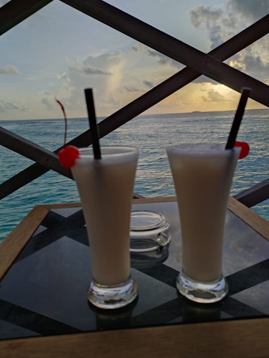 Gastro Angaga Island Resort