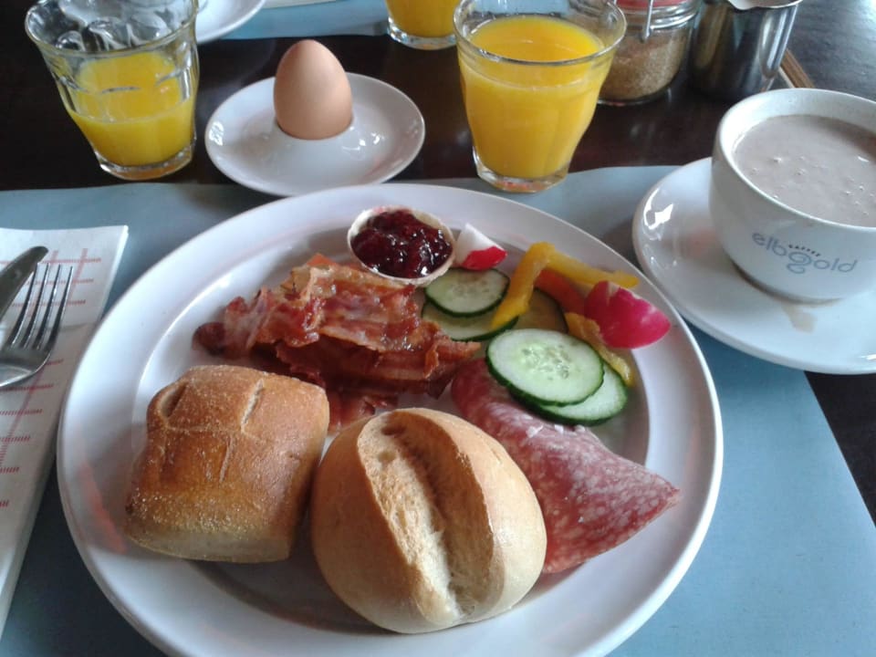 Frühstück 25hours Hotel HafenCity