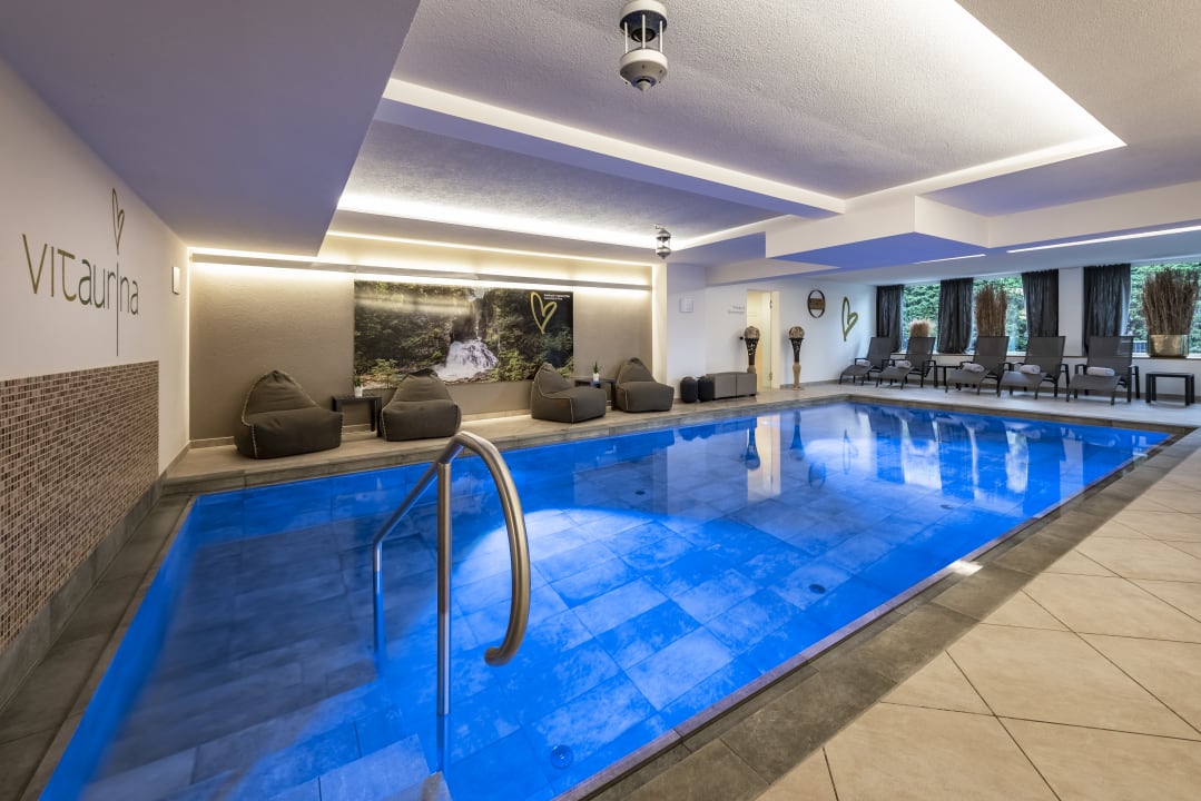 Pool Vitaurina Royal Hotel