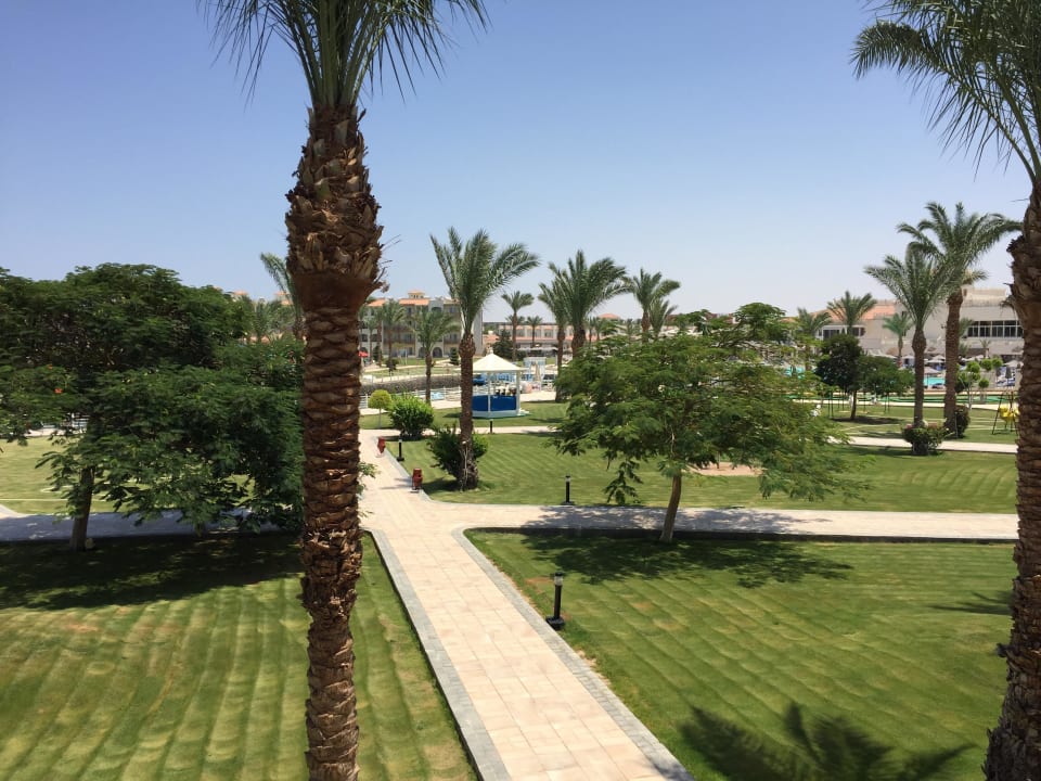 Weg zum Strand Pickalbatros Dana Beach Resort - Hurghada