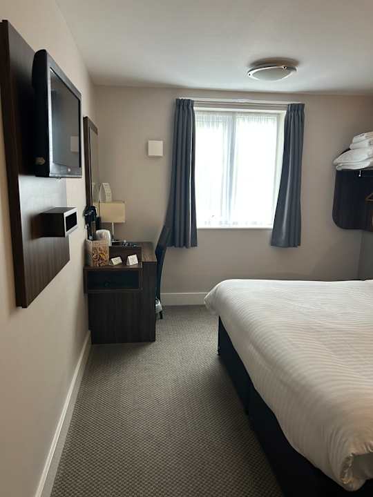 Zimmer The Starling Cloud by Marston's Inns