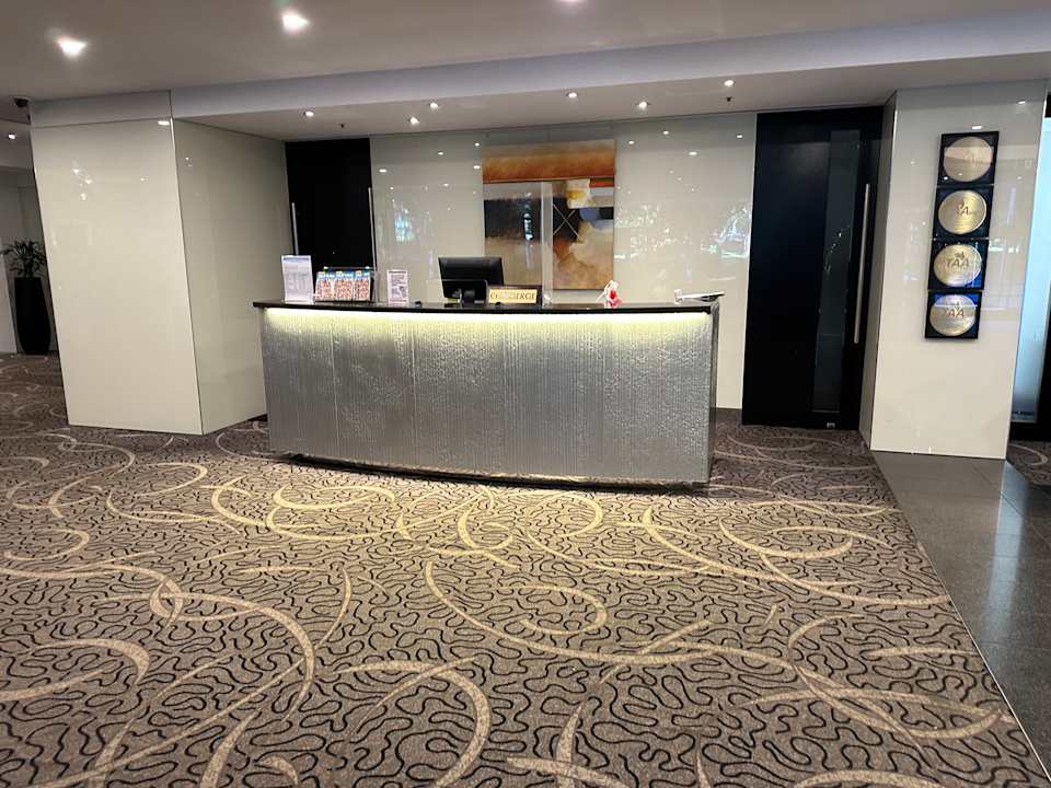 Lobby Hotel Radisson On Flagstaff Gardens
