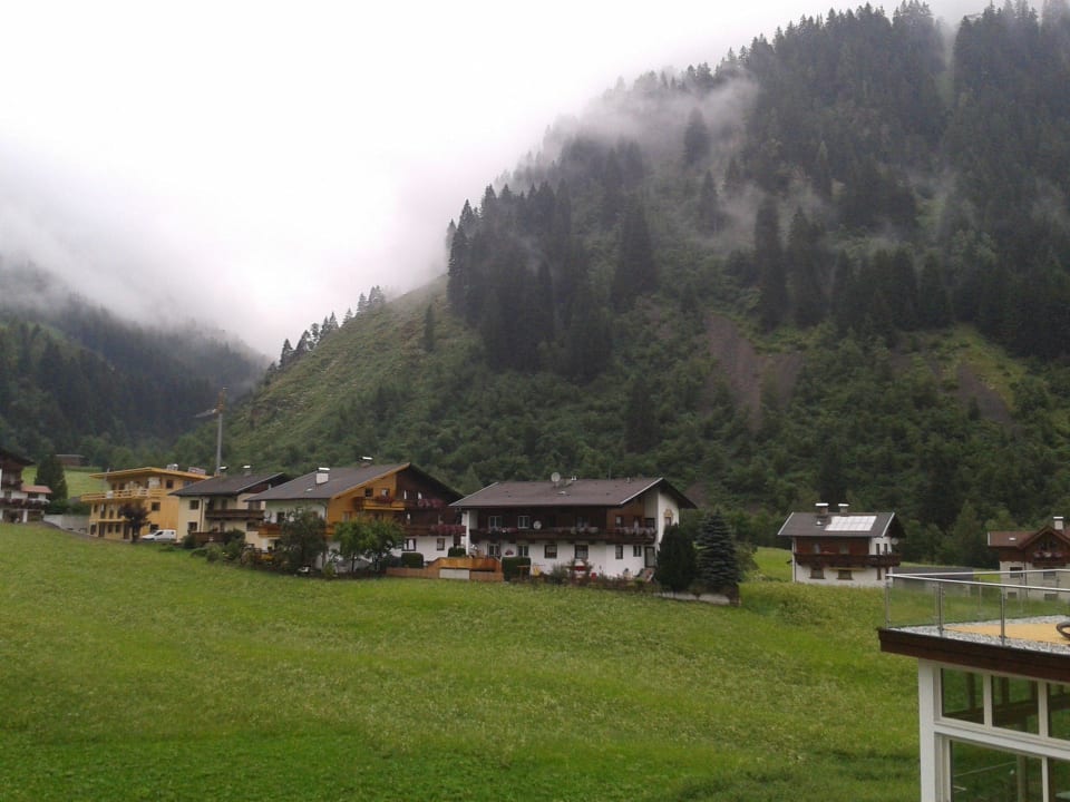 Blick aus Balkon Alpenhotel Kindl