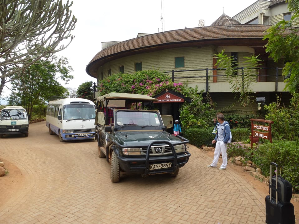 Morgens Start  zu den Safaris Salt Lick Safari Lodge