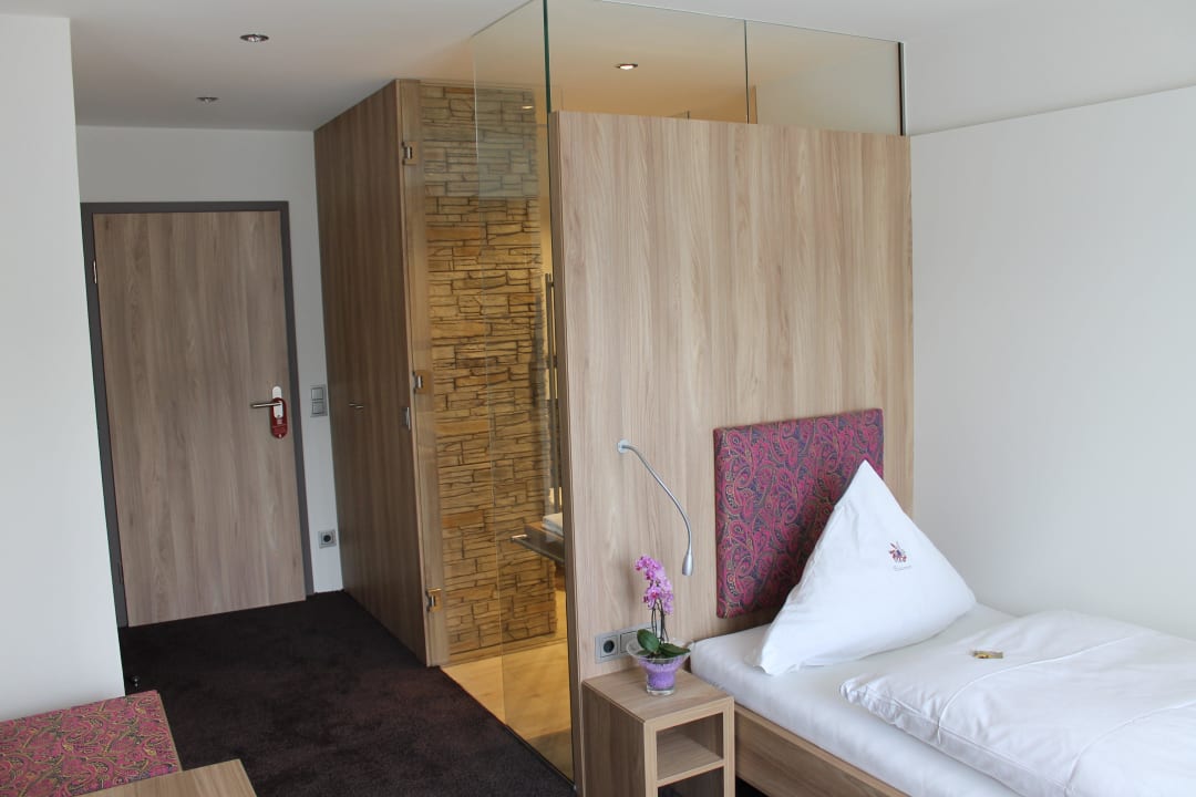 Einzelzimmer "Komfort" Südbalkon Hotel Salinensee