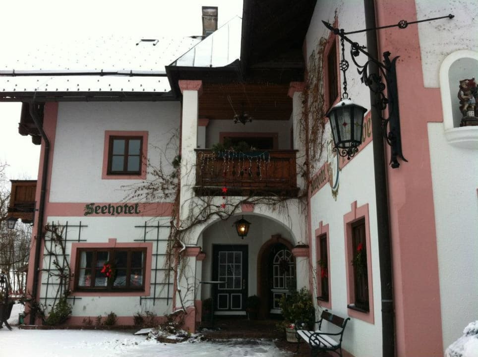 Eingang Seehotel Huber Huber Seehotel