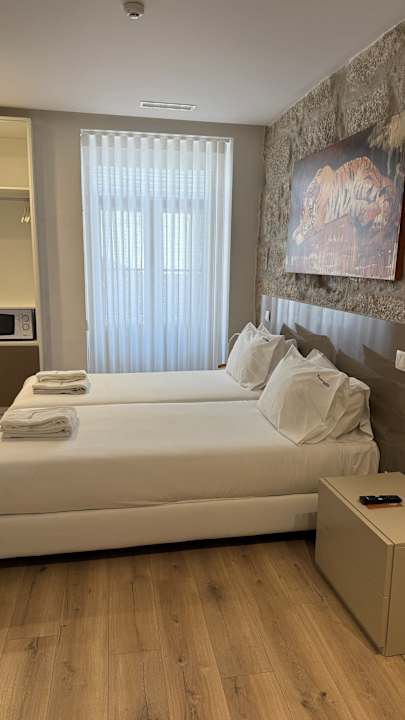 Zimmer FLH Porto Downtown GuestHouse