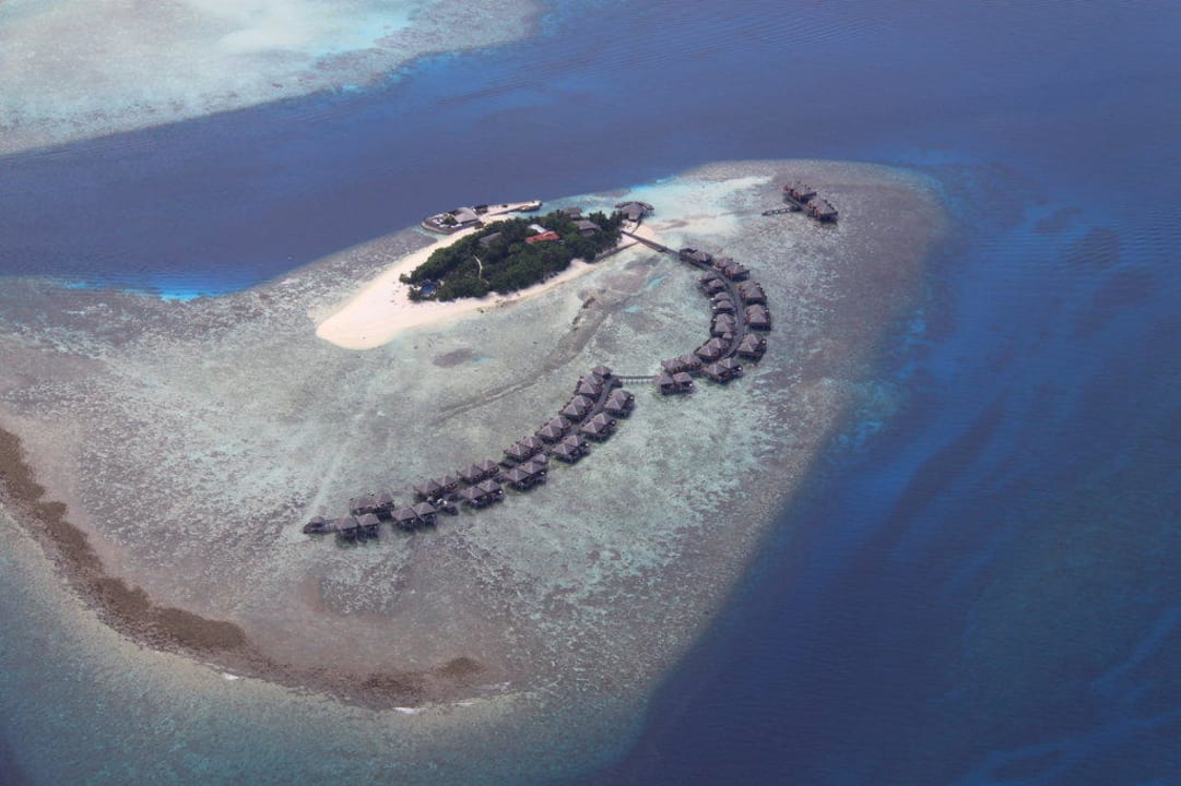 Anflug Filitheyo Island Resort