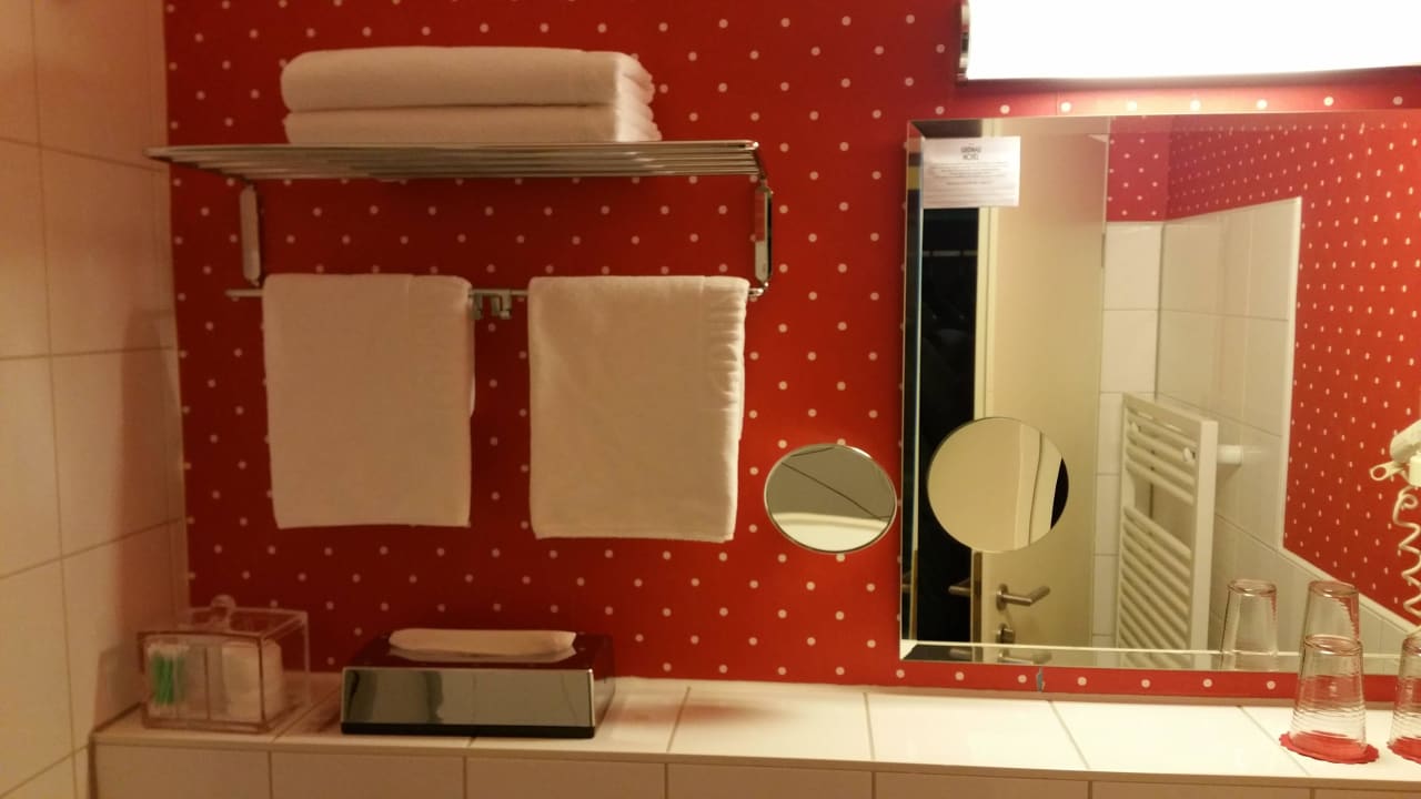 Bad, mehr nicht ;-) Grünau Hotel