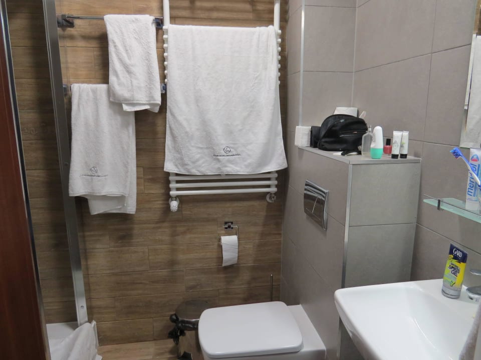 Geräumiges Bad Hotel Admirał