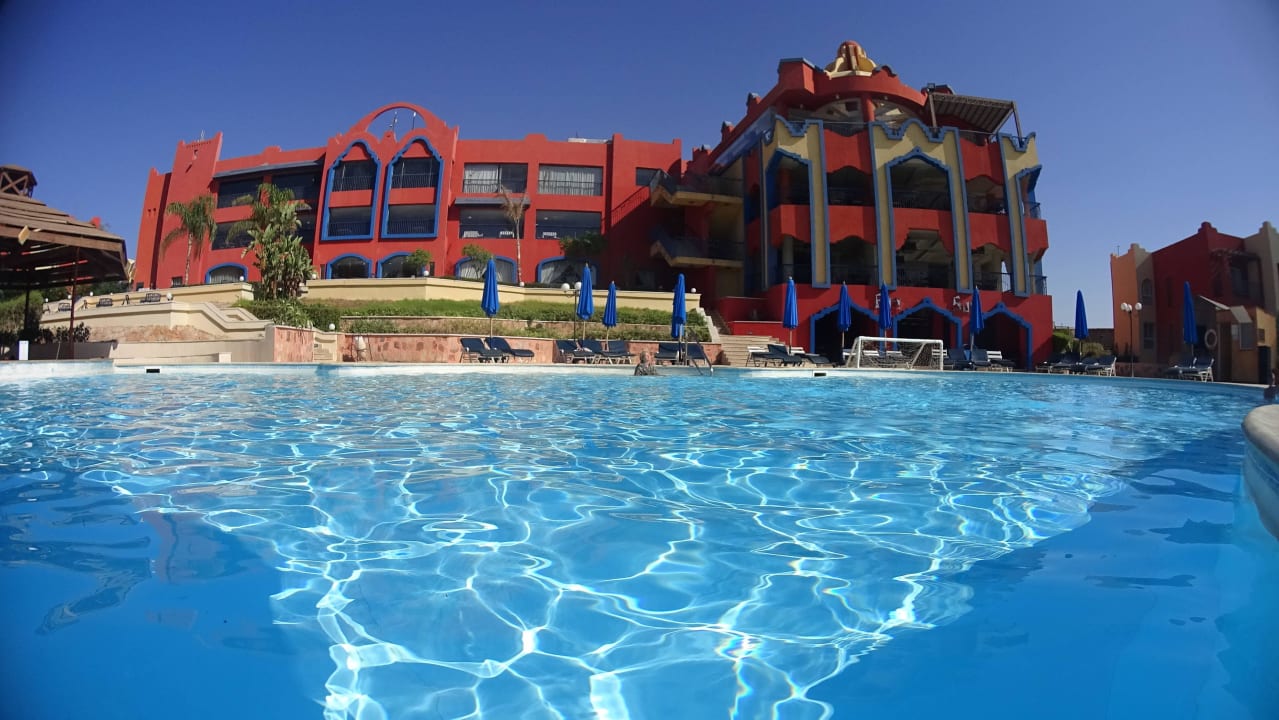 Basen SUNRISE Cardina Resort