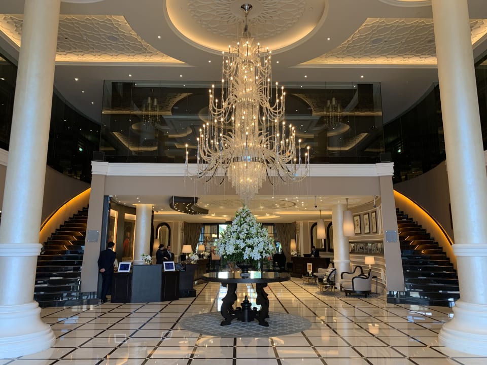 Lobby Dukes The Palm Dubai Hotel