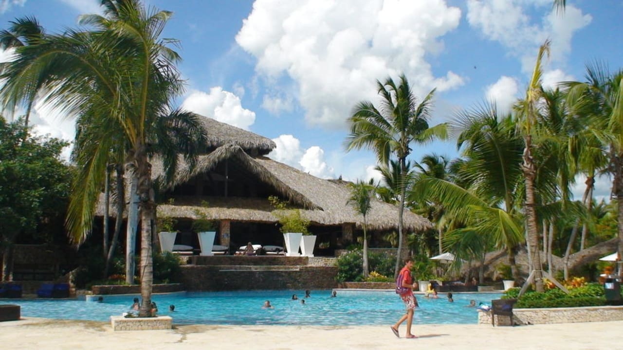 Pool an der Plaza Hotel Viva Dominicus Beach by Wyndham - All Inclusive Resort