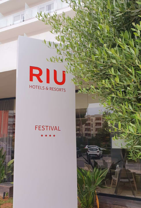 Außenansicht Hotel Riu Festival