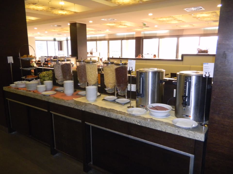 Buffet Park Inn by Radisson Sárvár  Resort & Spa