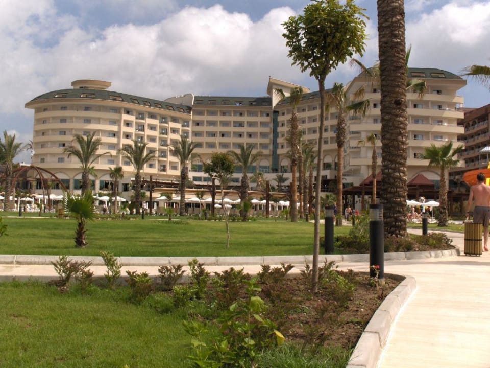 Blick vom Garten Saphir Resort & Spa