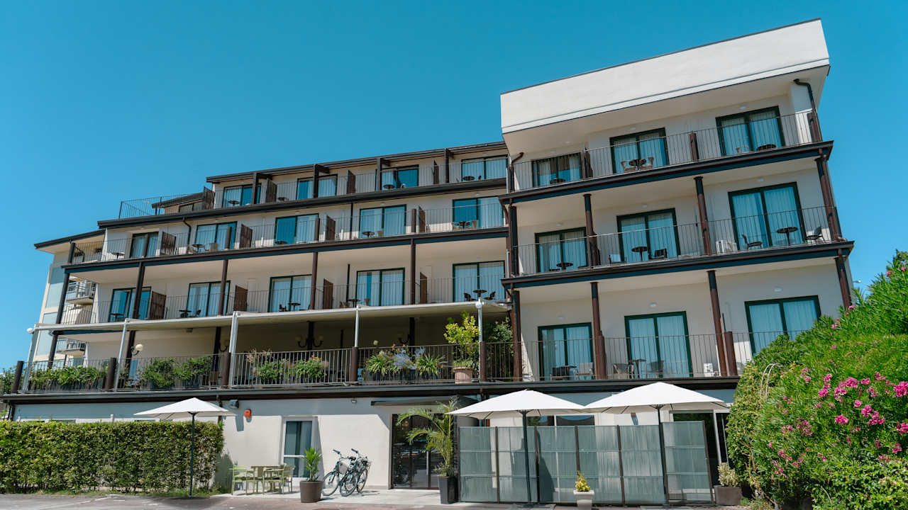 Außenansicht AHG Riva del Sole Moniga