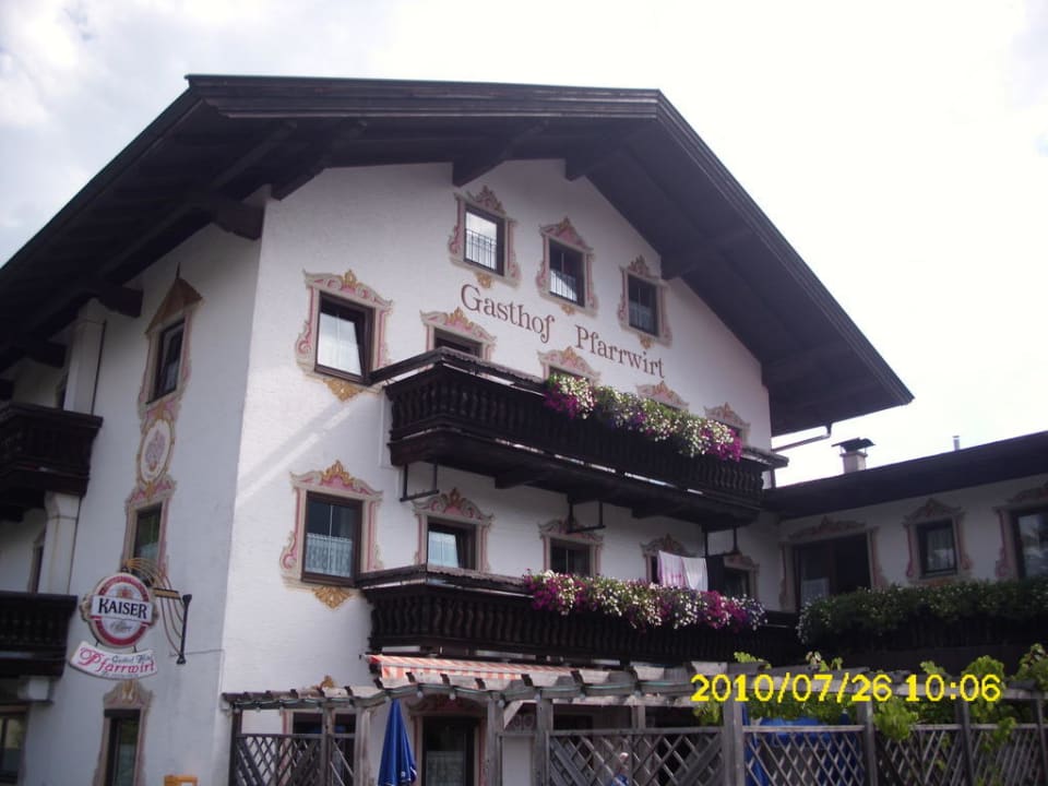 Seitenansicht mit Balkon Landgasthof Pfarrwirt