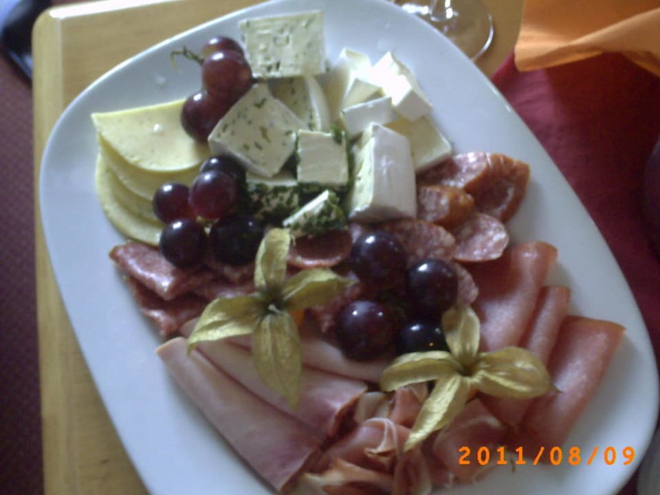 Käse und Aufschnittplatte Landhotel Keck