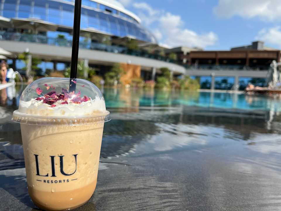 Pool Liu Resorts