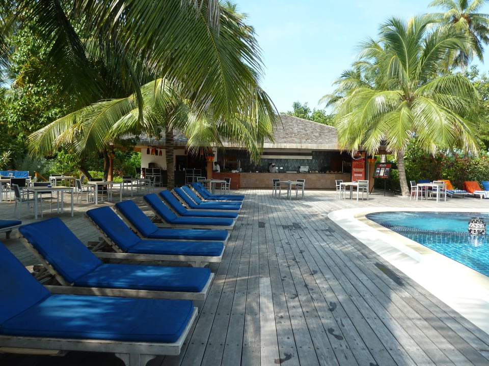 Pool Meeru Maldives Resort Island