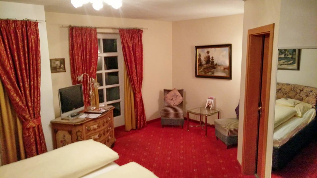 Gemütliches Zimmer 15 Hotel Edelweiss Garni