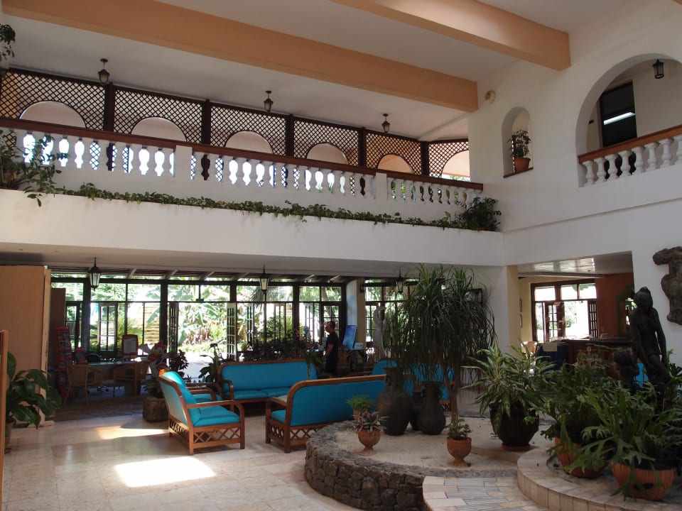 Hauptgebäude Hotel Los Cactus