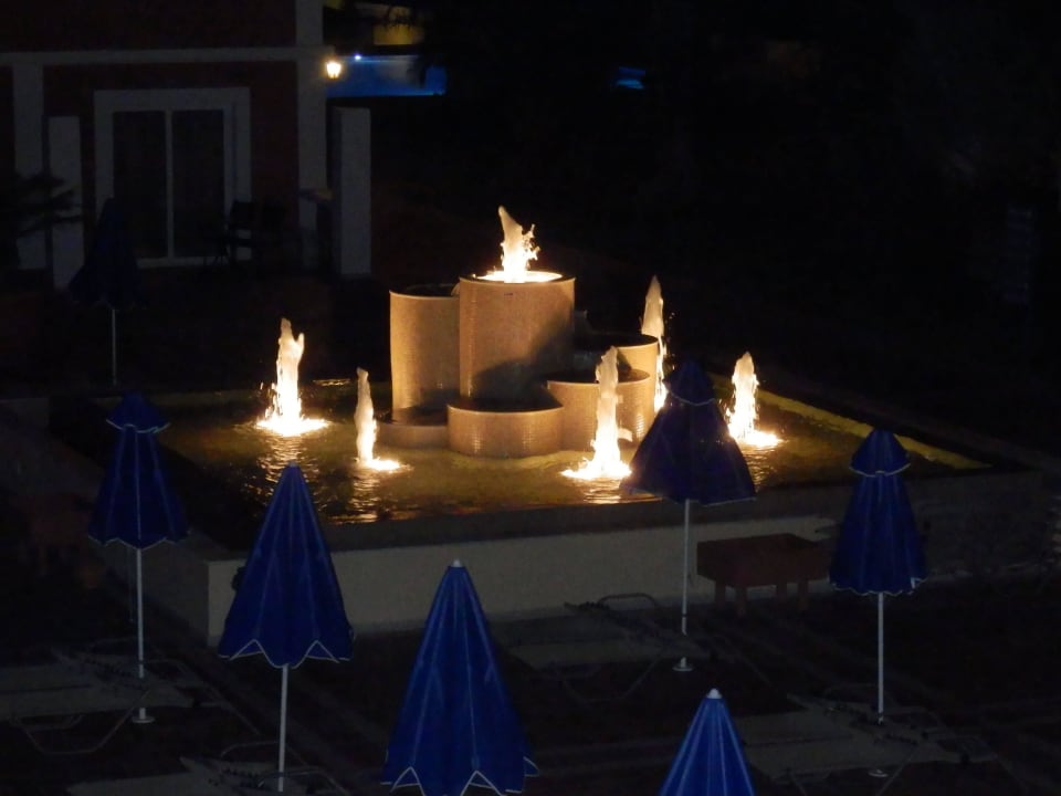 Der Brunnen Porto Bello Royal