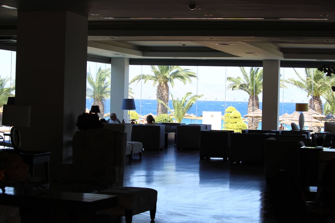 Hotellobby The Ixian Grand & All Suites