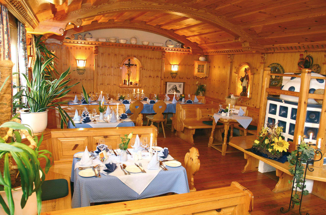 Urige Zirben Stube  Gipfelhaus Magdalensberg