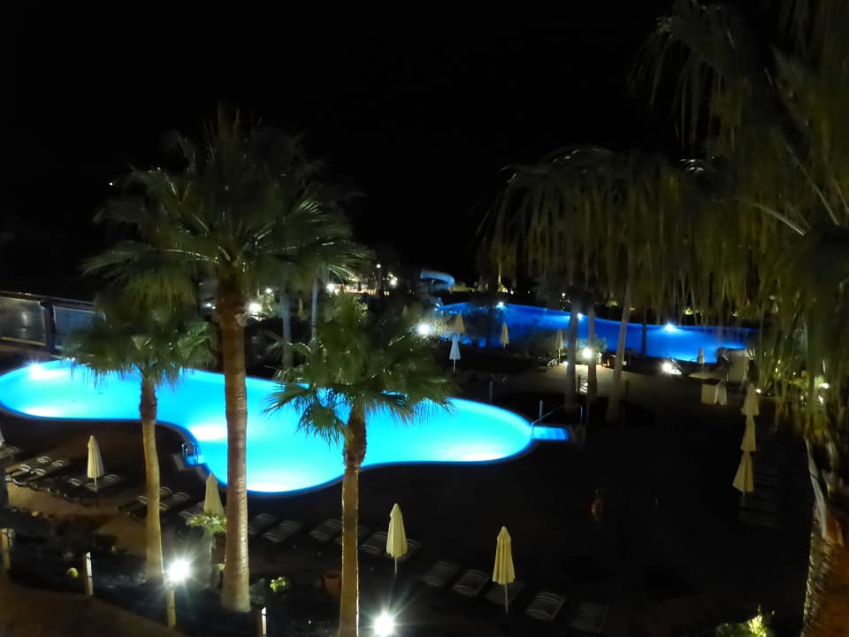 Pools bei Nacht H10 Tindaya