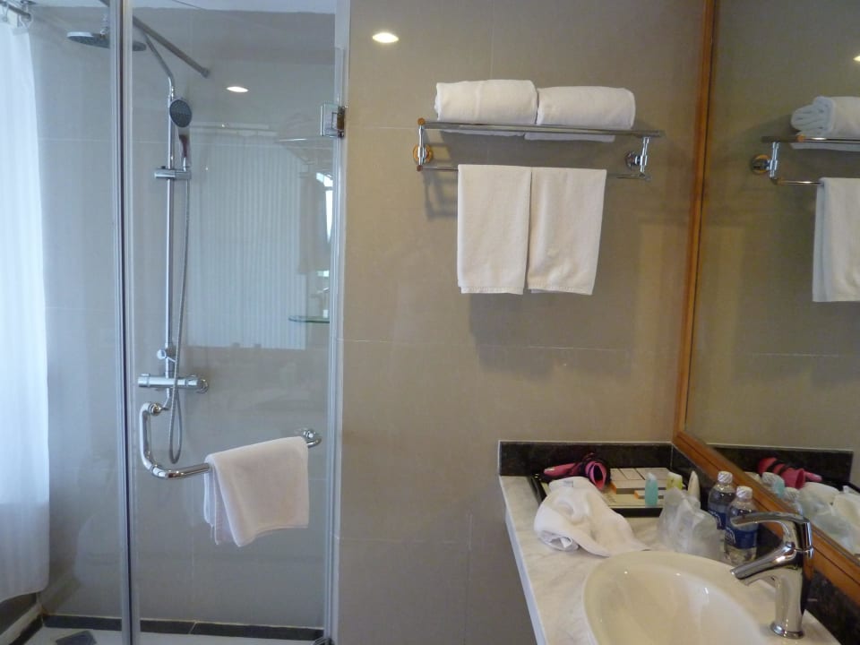 Bad La Casa Hanoi Hotel