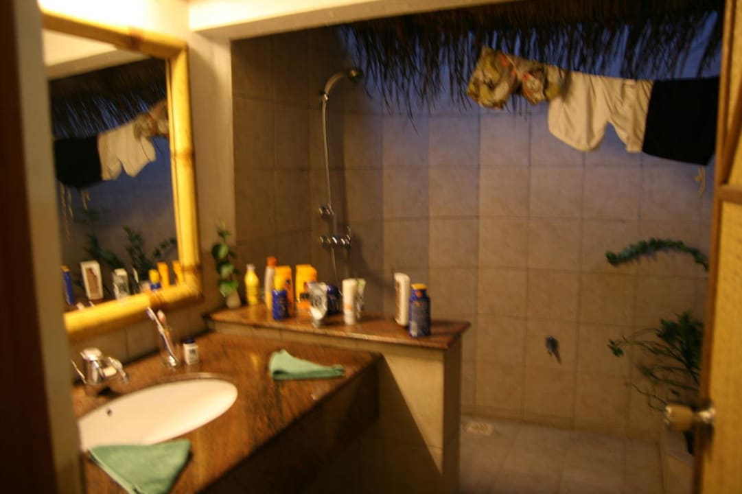 Badezimmer Angaga Island Resort