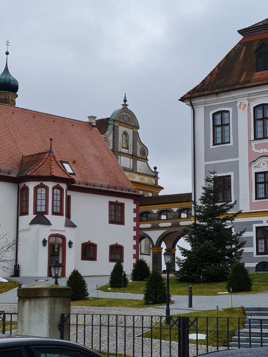 Außenansicht Hotel Schloss Leitheim