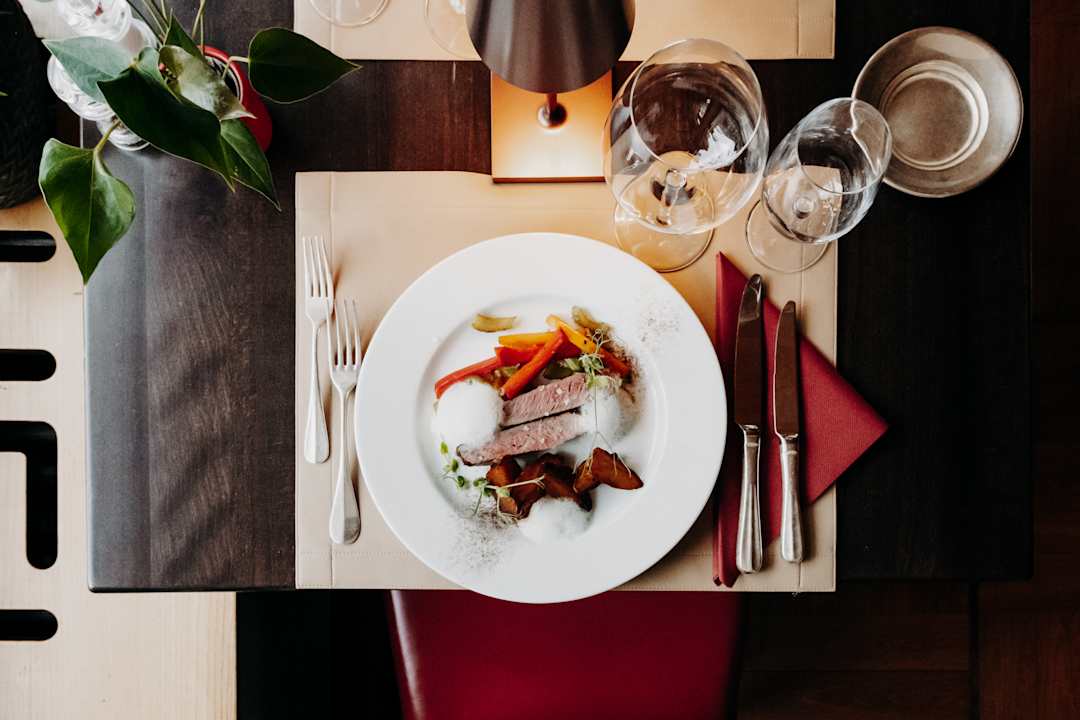 Gastro Parkhotel Schoenegg