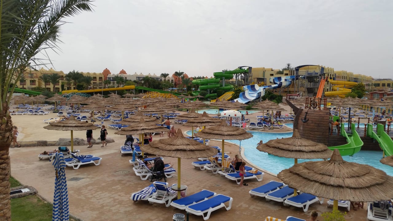Toller Pool für die Kleinen Titanic Beach Spa & Aqua Park