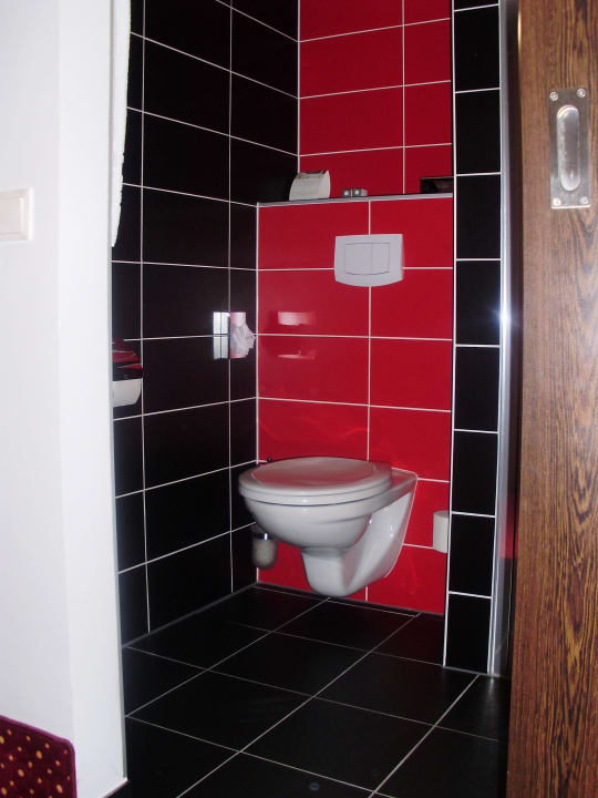 Blick ins Bad Best Western Plus Amedia Wien