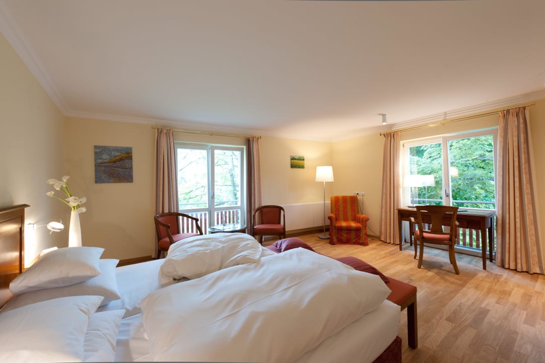 Landhauszimmer im Gartenhaus Landhaus Zu den Rothen Forellen