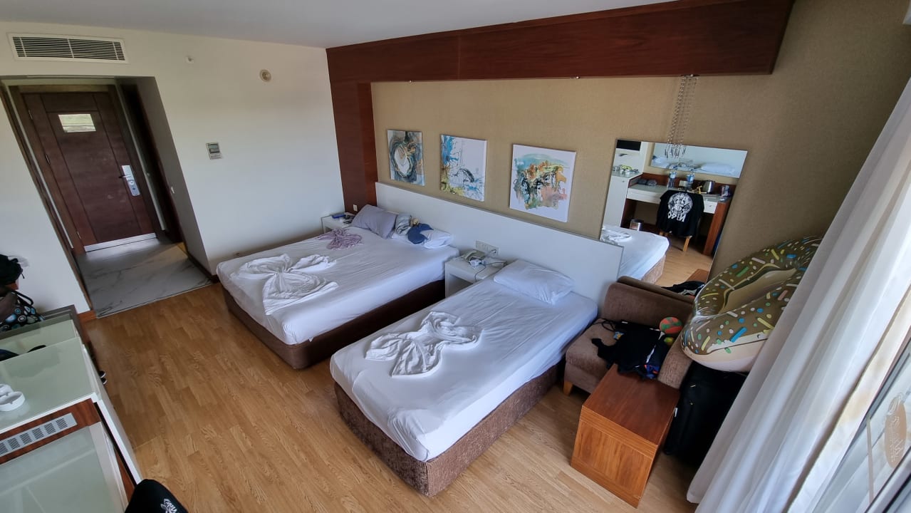 Zimmer Seaden Sea World Resort & Spa