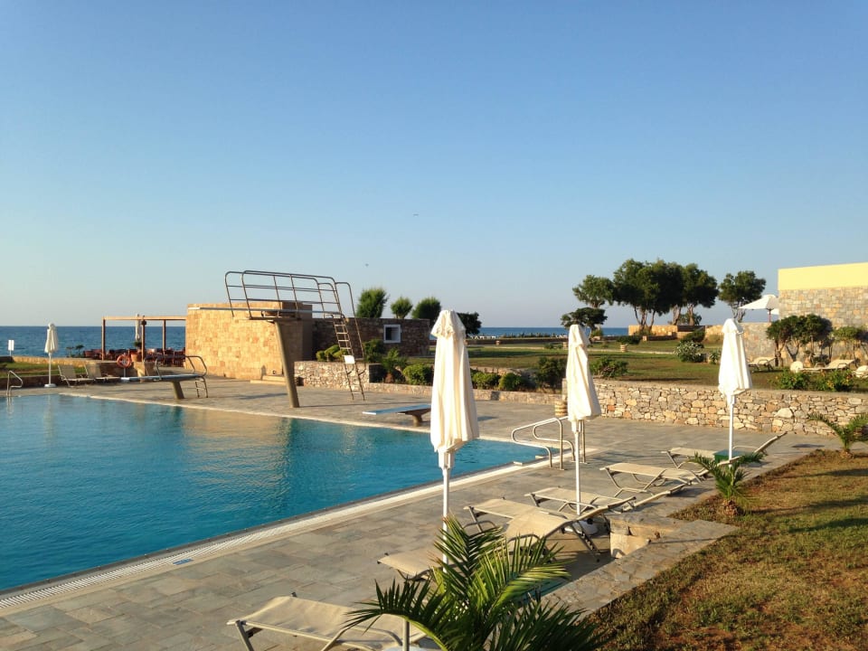 Pool Kernos Beach Hotel & Bungalows
